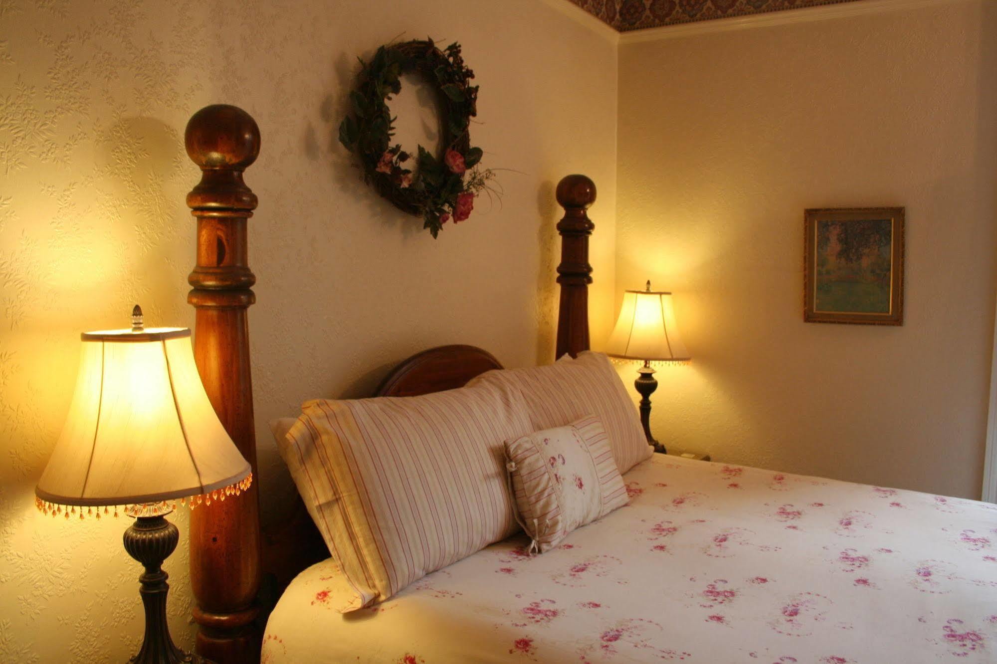 Rossmor Bed & Breakfast Grantown-on-Spey Exterior photo