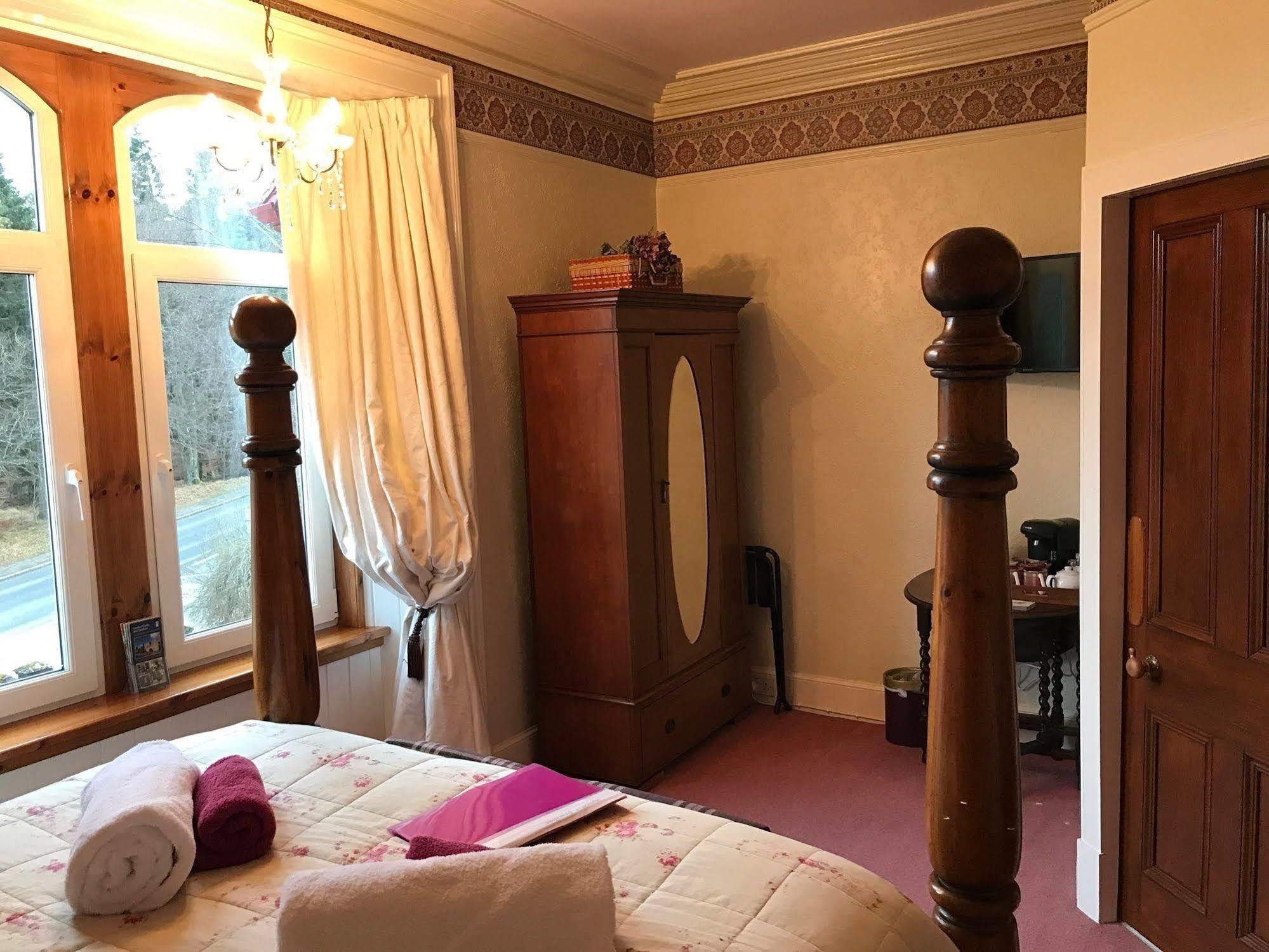 Rossmor Bed & Breakfast Grantown-on-Spey Exterior photo